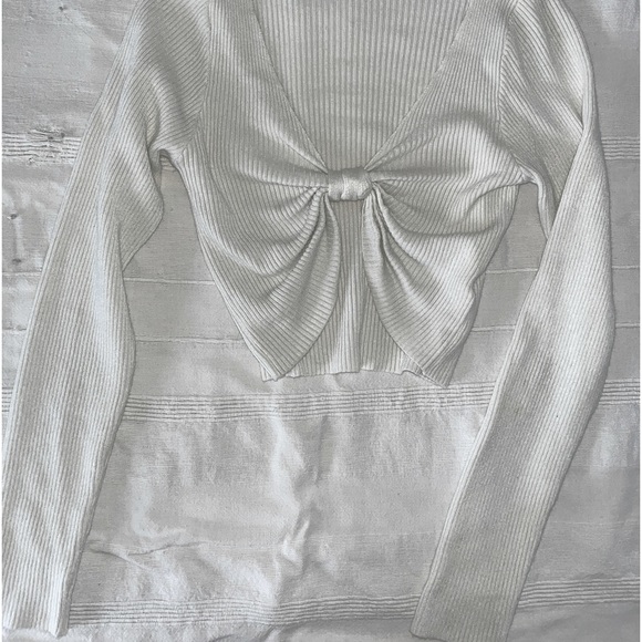 Beginning boutique - front tie long sleeve top - size xxs - Picture 4 of 5